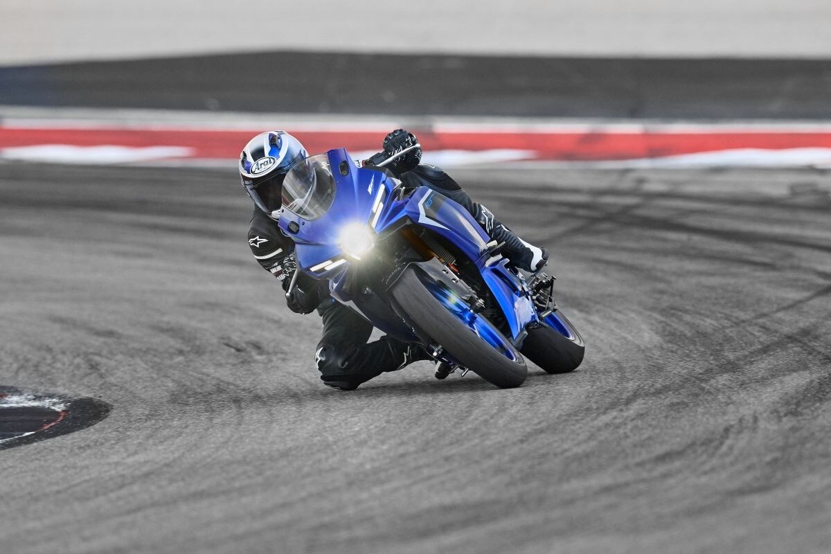 Yamaha R3: tutte le immagini della nuova sportiva 